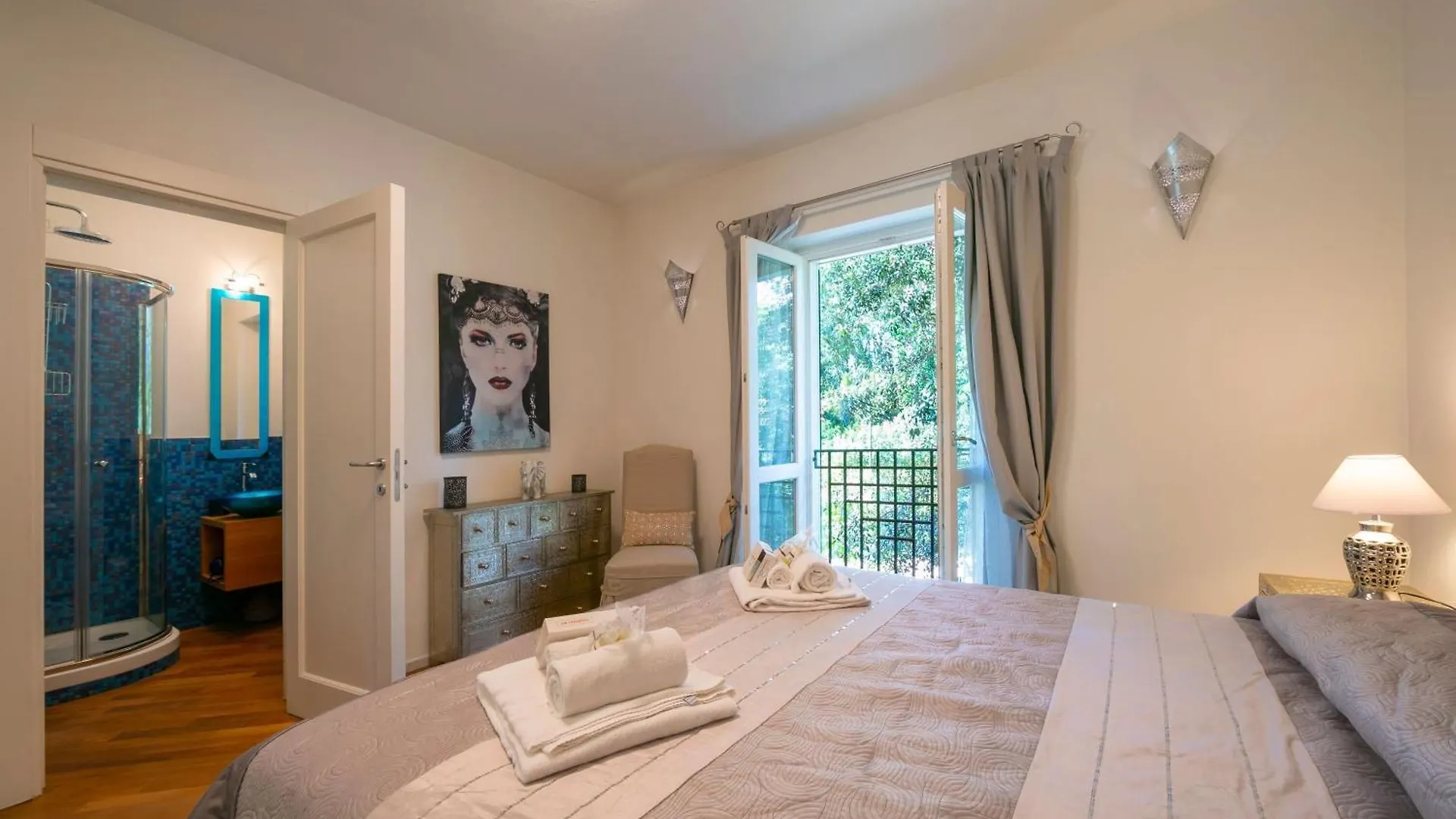 Villa Victor 100M From Sea - Happy Rentals Marina di Massa 0*,  Italy