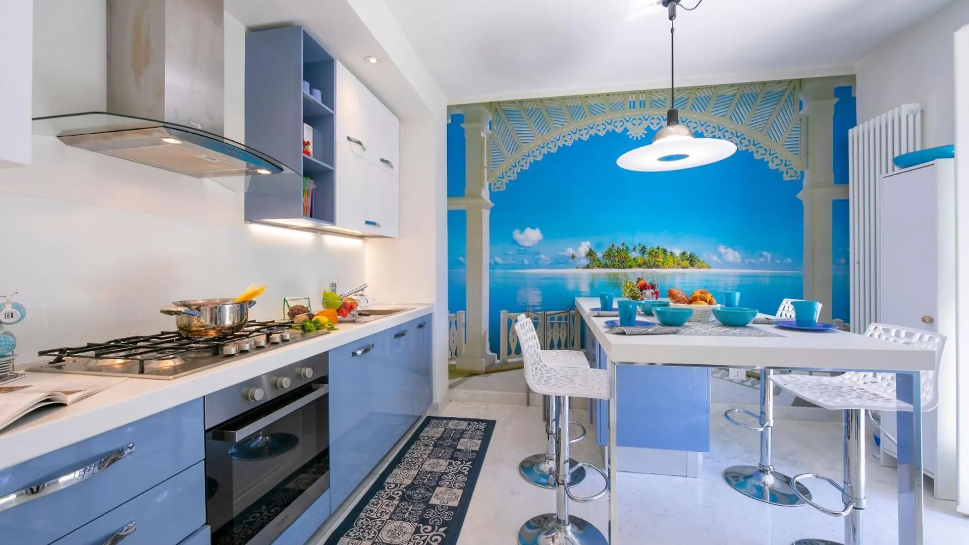 Villa Victor 100M From Sea - Happy Rentals Marina di Massa Italy