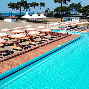Отель Villaggio Torre Marina, Марина-ди-Масса